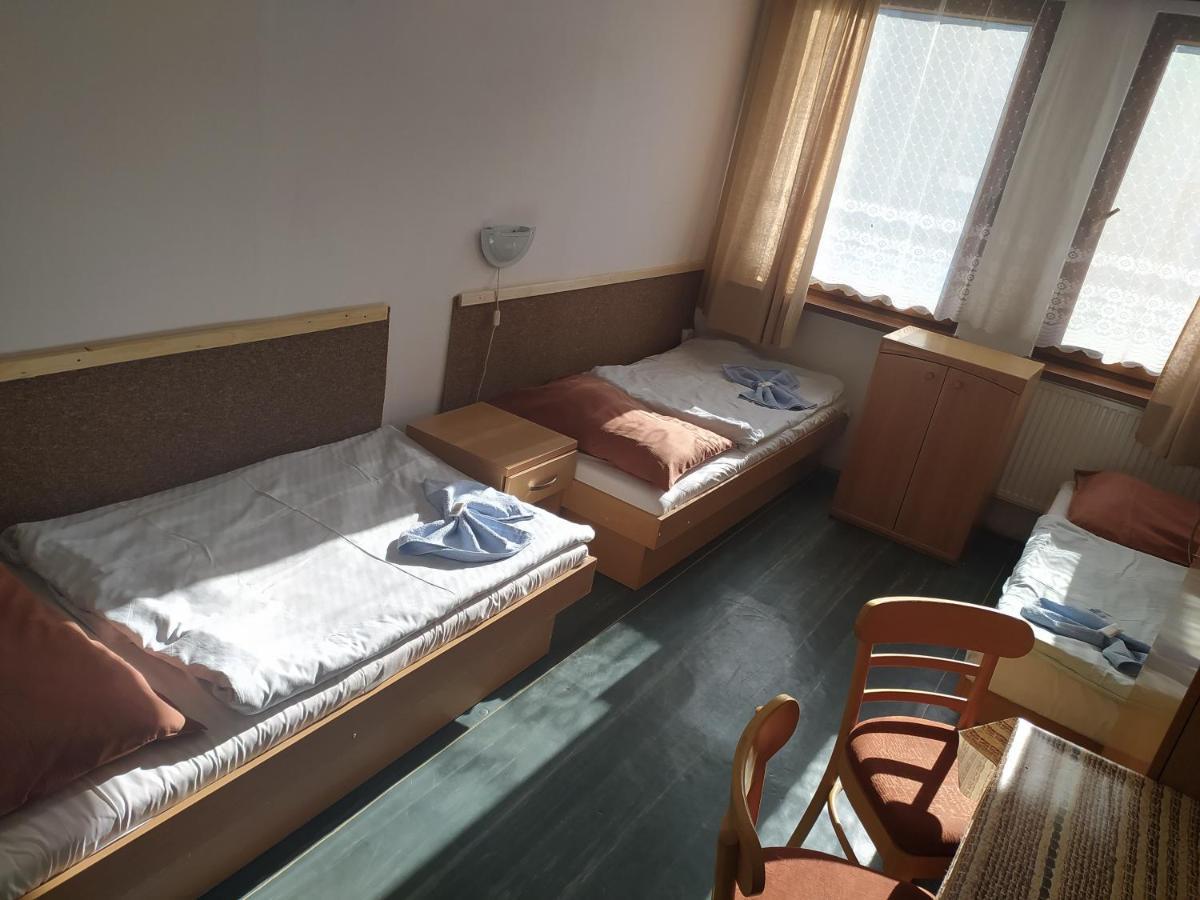 Hotel Sklarna Гаррахов Экстерьер фото