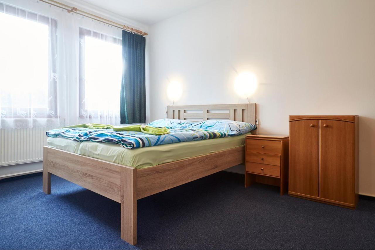 Hotel Sklarna Гаррахов Экстерьер фото